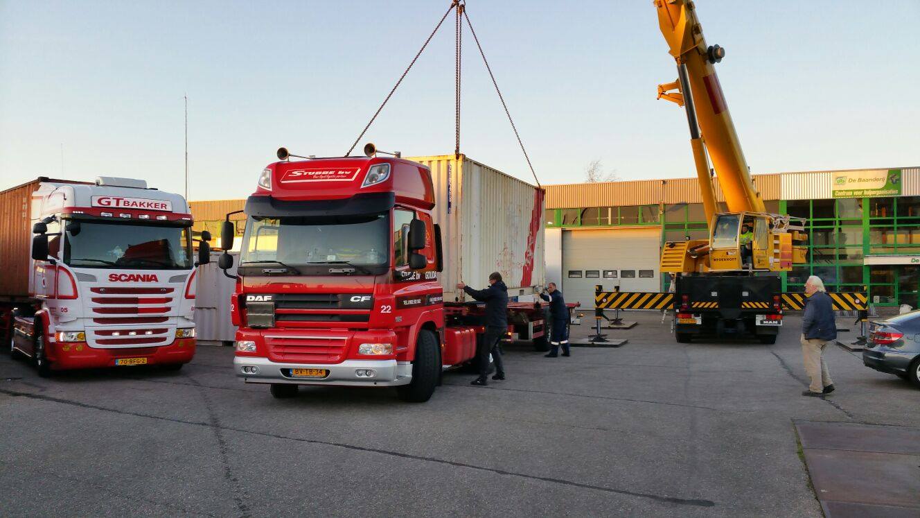 Transport containers Kenia, Tanzania en Zambia 4 Projecten - Transport containers Kenia, Tanzania en Zambia 4