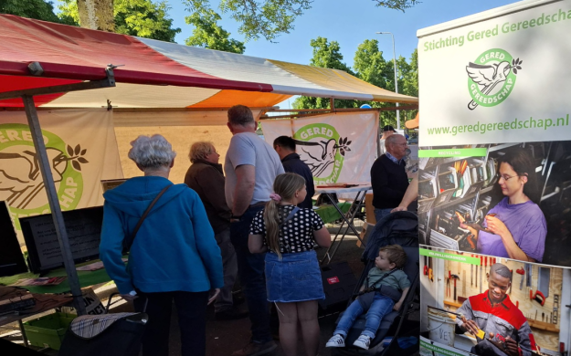 Gered Gereedschap Waddinxveen Rommelmarkt Dreef Gered Gereedschap Waddinxveen op Rommelmarkt Dreef Waddinxveen